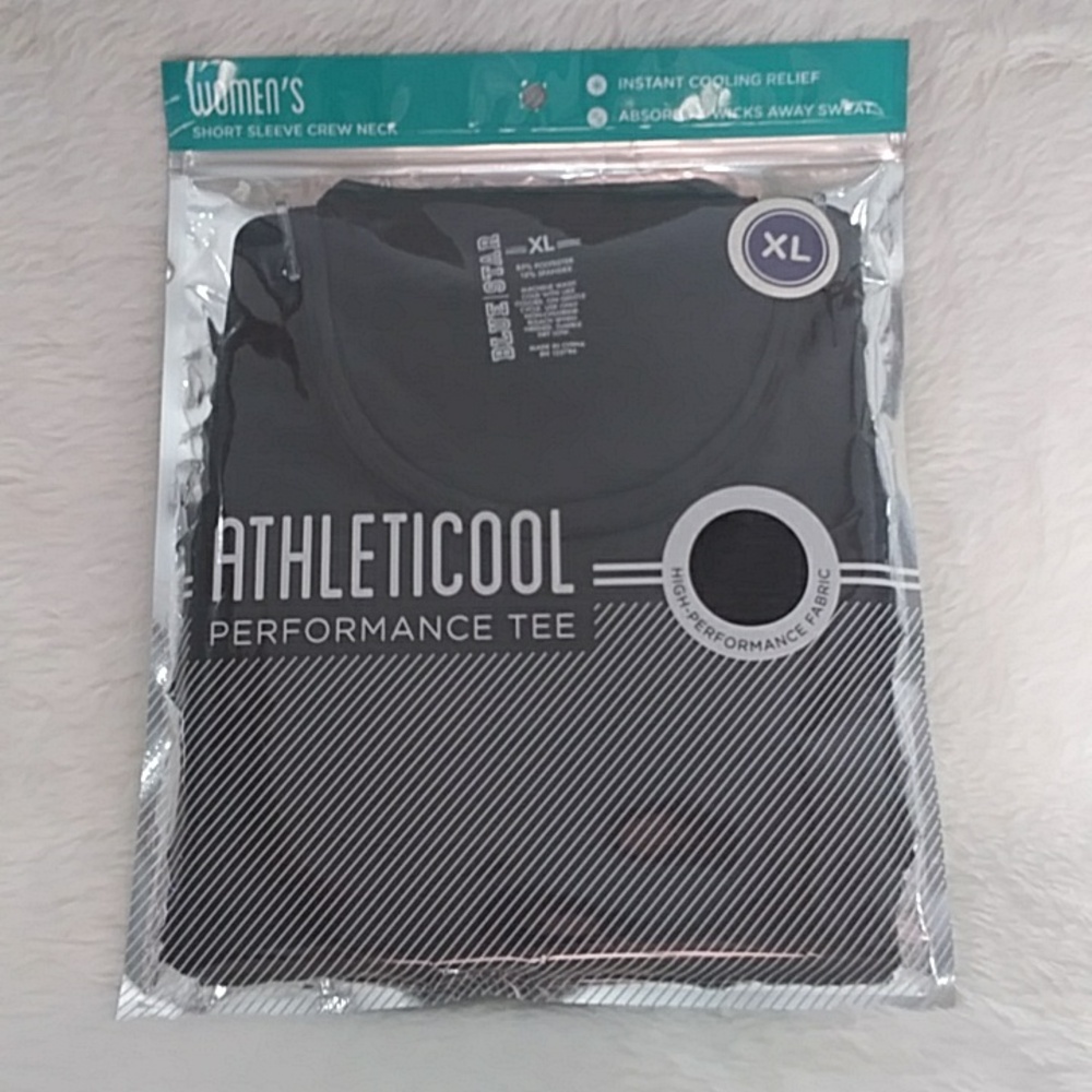 XL Athleticool Women's Short Sleeve Tee - Black